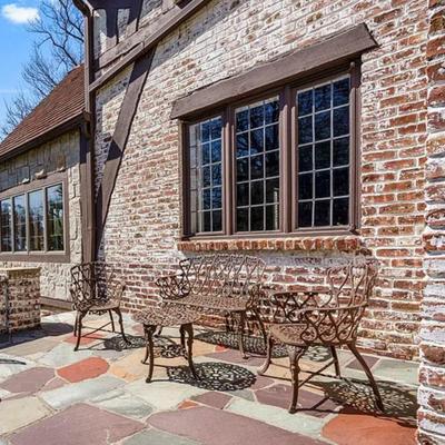 Outdoor 4 Piece Parlor Set With Bench / Love Seat, Pair Chairs And Table