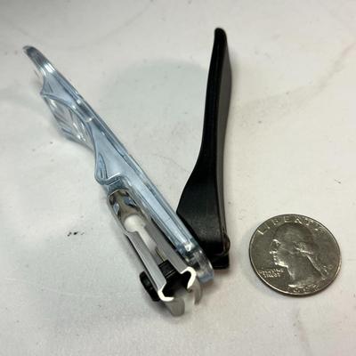 DELUXE NAIL CLIPPER TOOL