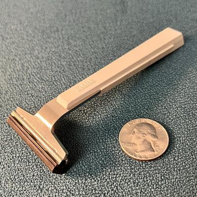 NICE SHICK SHAVER