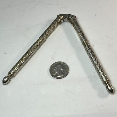 METAL NUTCRACKER TOOL