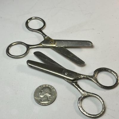 PAIR OF METAL CHILDâ€™S SCISSORS