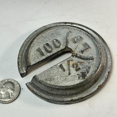 ANTIQUE SCALE COUNTER WEIGHT 3-1/2â€ DIAMETER
