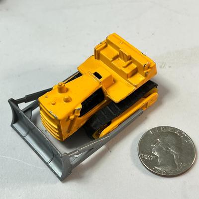 TOY BULLDOZER