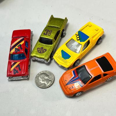 4 TOY RACE CARS CHINA