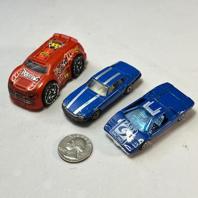 3 TOY RACE CARS CHINA