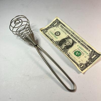 METAL SPRING COIL WHISK 8â€ LONG