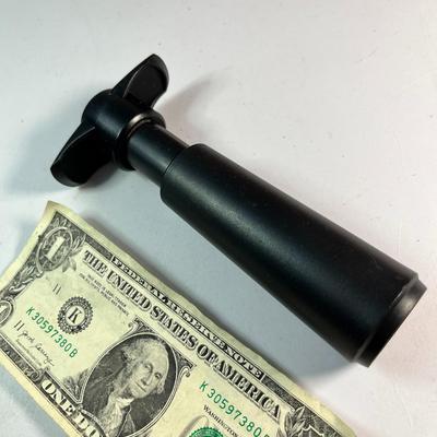 WINE BOTTLE AIR VACUUM