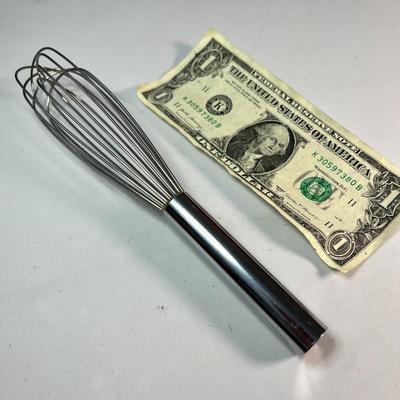 SOLID HANDLE WIRE WHISK 8-1/2â€ LONG