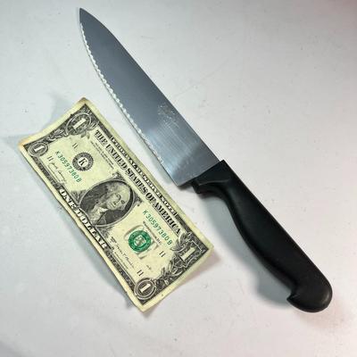 8â€ BLADE SERRATED KITCHEN KNIFE 