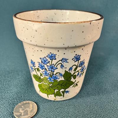 CERAMIC FLORAL FLOWER POT 3=1/2â€ TALL