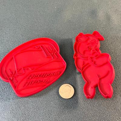 VINTAGE COOKIE CUTTERS PIG, HAPPY BIRTHDAY