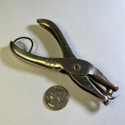 HOLE PUNCHER GEM USA