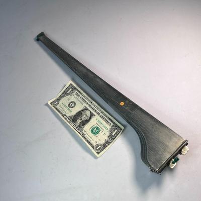 4 PC. HEAVY DUTY 16â€ SHELF BRACKETS