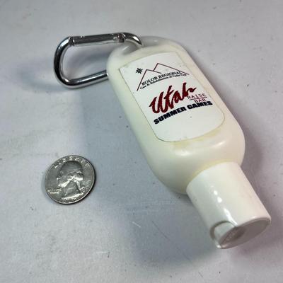UTAH SUMMER GAMES PROMO SUNSCREEN CARIBINER