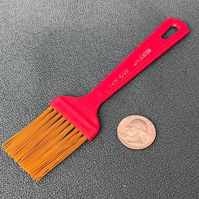 VINTAGE â€œEASY OFFâ€ APPLICATOR BRUSH