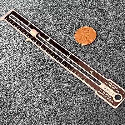 METAL SEWING GAUGE TOOL