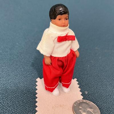 C. 1988 HORSMAN 3â€ TOY BOY FIGURE