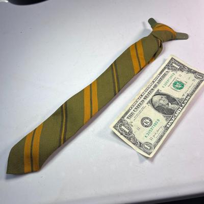 VINTAGE LADâ€™S CLIP-ON NECKTIE 