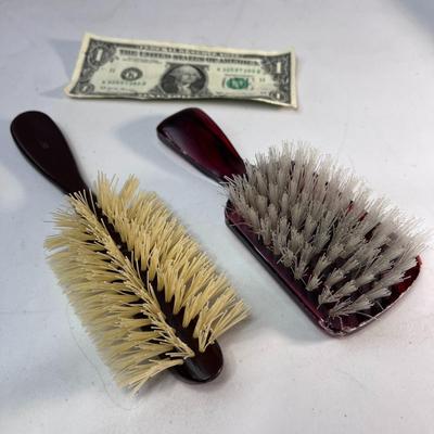 2 HAIR BRUSH SET CLEAN