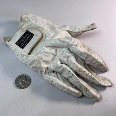 TEAM DAIWA RIGHT HAND SPORT GLOVE USED BUT OK