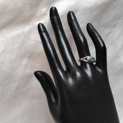 Vintage Turquoise 925 Ring Size 7.5