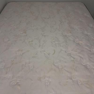Queen size bed with metal frame Serta Mattress and box springs