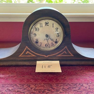 Antique/vintage tabletop clock