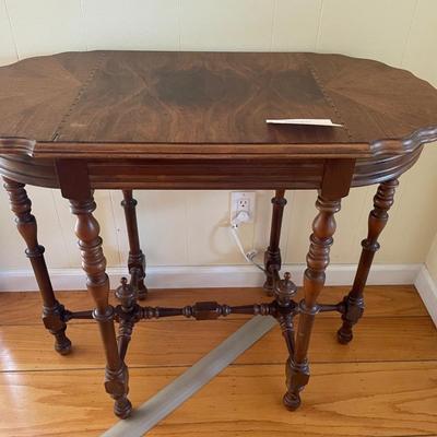 Beautiful antique table 