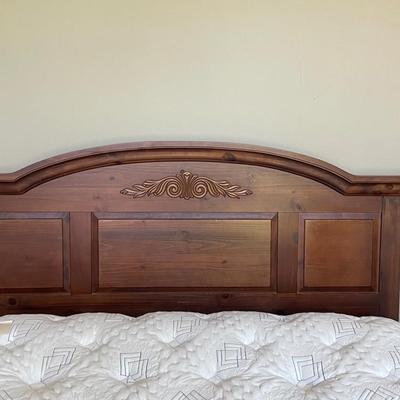 Queen bedroom set