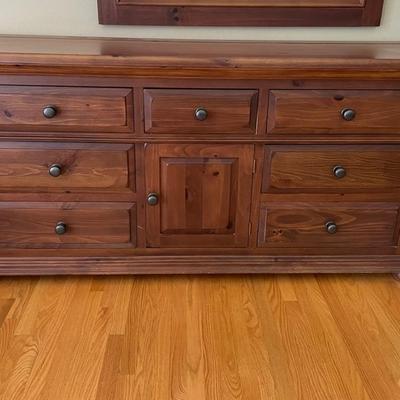 Queen bedroom set