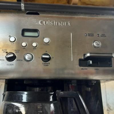 Cuisinart Coffee Maker.  Pot or single brew Coffee with coffee mugs