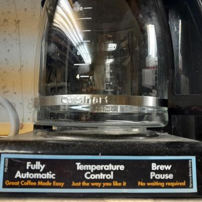 Cuisinart Coffee Maker.  Pot or single brew Coffee with coffee mugs