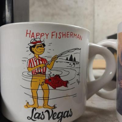 Cuisinart Coffee Maker.  Pot or single brew Coffee with coffee mugs