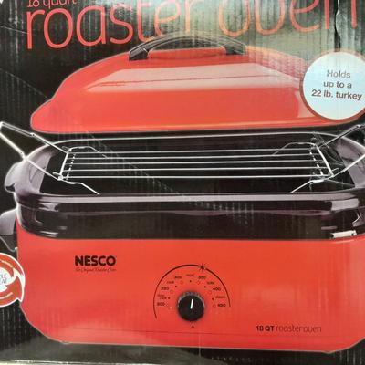 Nesco 18 Quart Roaster oven, roasts, slow cooks, bakes, and steams