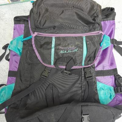 Photoflex Galen Powell Hiking Backpack / bug out bag with battery operated Suntone AM/FM Boom box