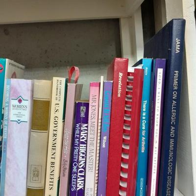 Variety of Books, Hardback and Softback many Geres (1)