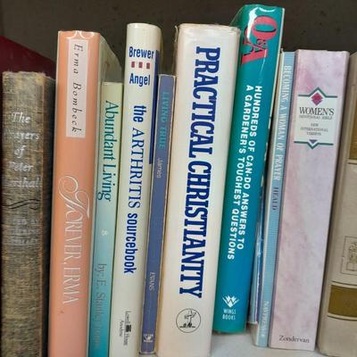 Variety of Books, Hardback and Softback many Geres (1)