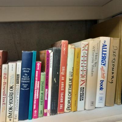 Variety of Books, Hardback and Softback many Geres (2)