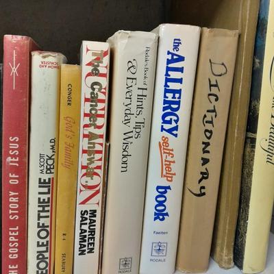 Variety of Books, Hardback and Softback many Geres (2)