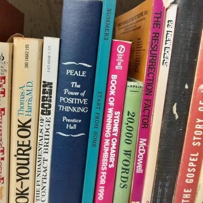 Variety of Books, Hardback and Softback many Geres (2)