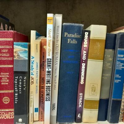 Variety of Books, Hardback and Softback many Geres (2)