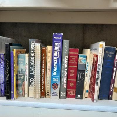 Variety of Books, Hardback and Softback many Geres (2)