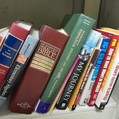 Variety of Books, Hardback and Softback many Geres (3)