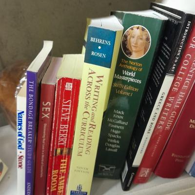 Variety of Books, Hardback and Softback many Geres (3)