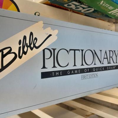 Boardgames Trivia books and Puzzles