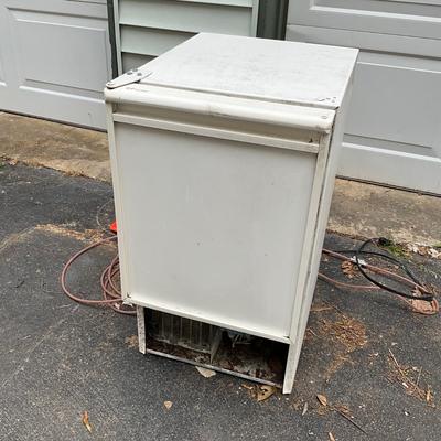 1255 U-Line Undercounter Residential Ice Machine