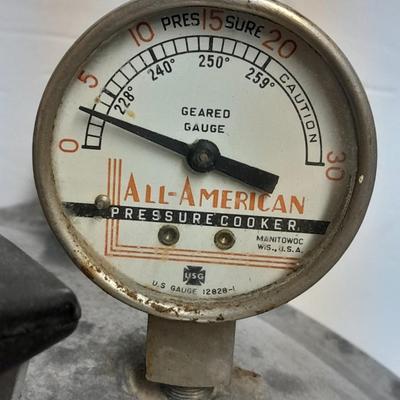 Antique All American Cast Aluminum Pressure Cooker Canner no. 7 Wisconsin Foundry Co, 15 1/2 QT,