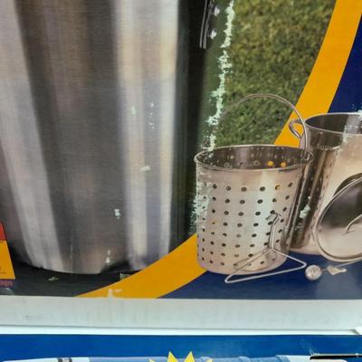 Camp Chef stainless-steel deep-fried turkey pot set with cooking oil filter pump