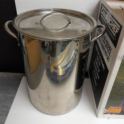 Camp Chef stainless-steel deep-fried turkey pot set with cooking oil filter pump