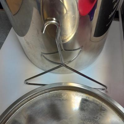 Camp Chef stainless-steel deep-fried turkey pot set with cooking oil filter pump